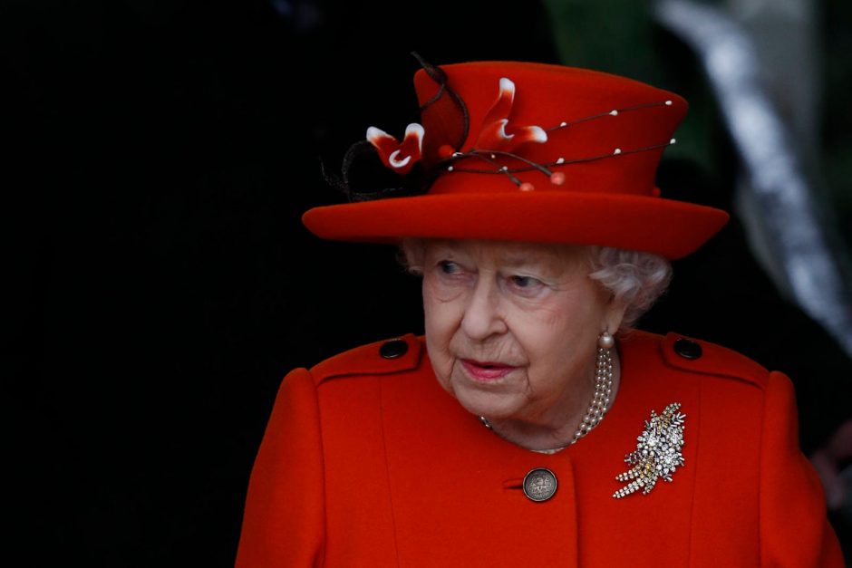 Karalienės Elizabeth II mirties metinių proga viešų renginių nebus