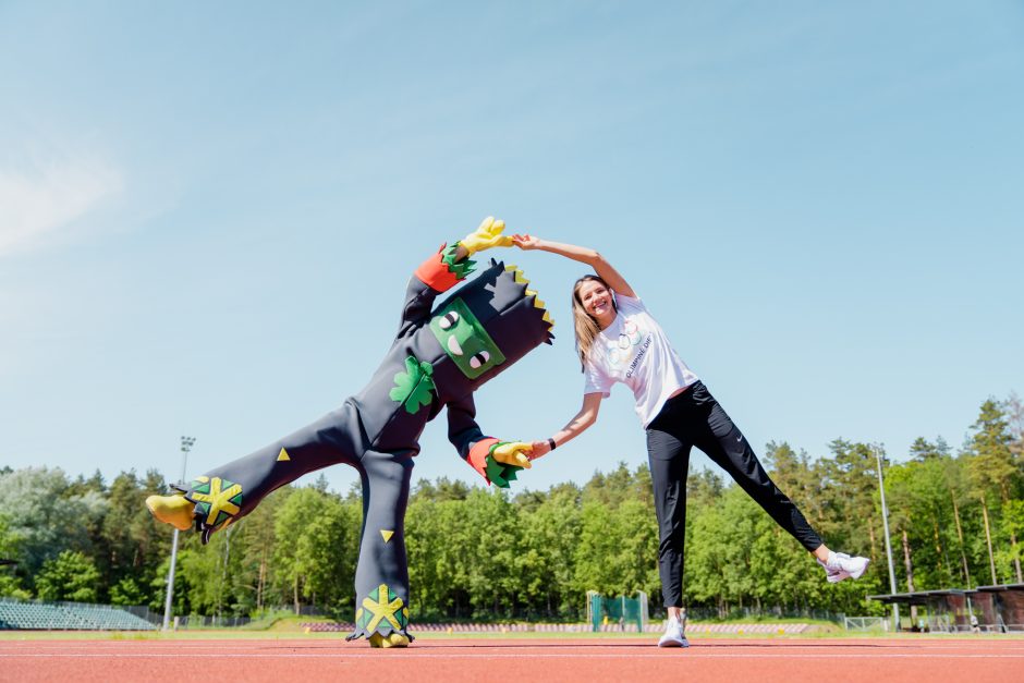 Ąžuolo kvietimą bėgti lietuvišką olimpinę mylią priėmė ir LTeam sportininkai