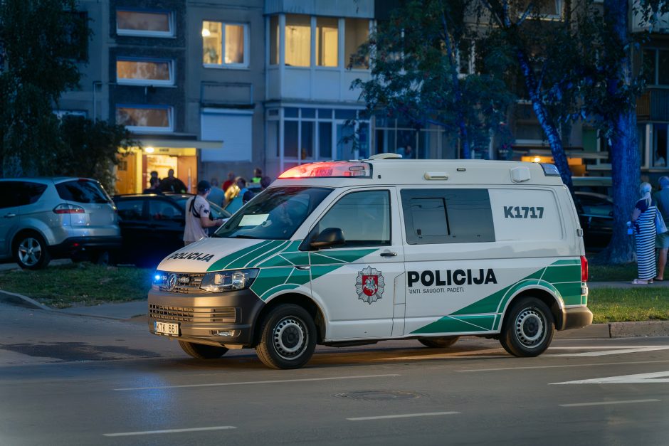 Dėl prisvilusio puodo į V. Krėvės prospektą atskubėjo ugniagesių, policijos, medikų ekipažai