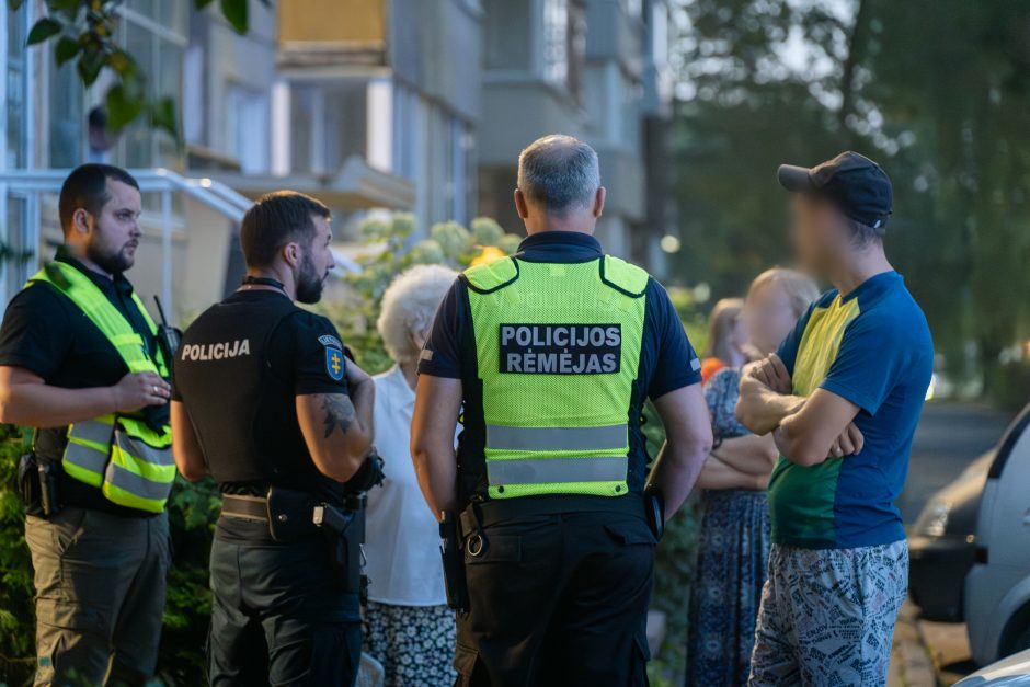 Dėl prisvilusio puodo į V. Krėvės prospektą atskubėjo ugniagesių, policijos, medikų ekipažai