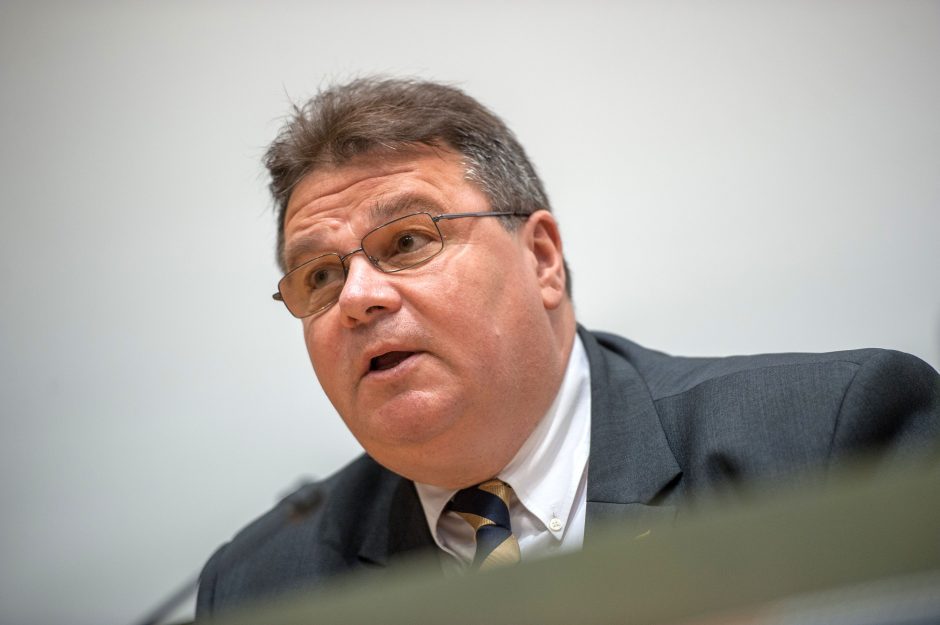 L. Linkevičius: Kinijos rinkų smukimas gali turėti įtakos pasaulio prekybai