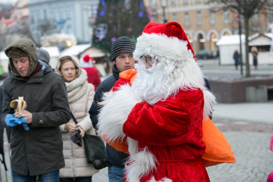 Kalėdiniame bėgime sostinėje dalyvavo apie 2000 entuziastų