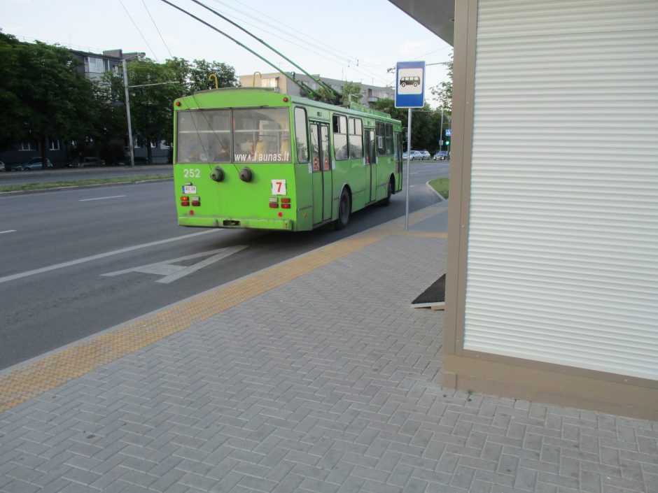 Ar viešajame transporte įmanoma išvengti nešvarių ir girtuokliaujančių keleivių