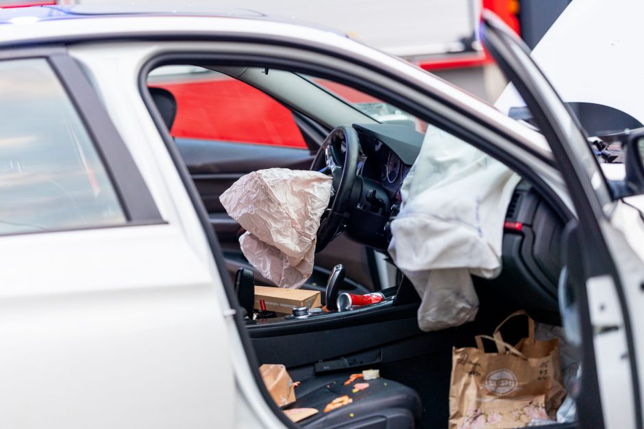 Vilniuje susidūrė trys automobiliai, nukentėjo mažiausiai 11 žmonių