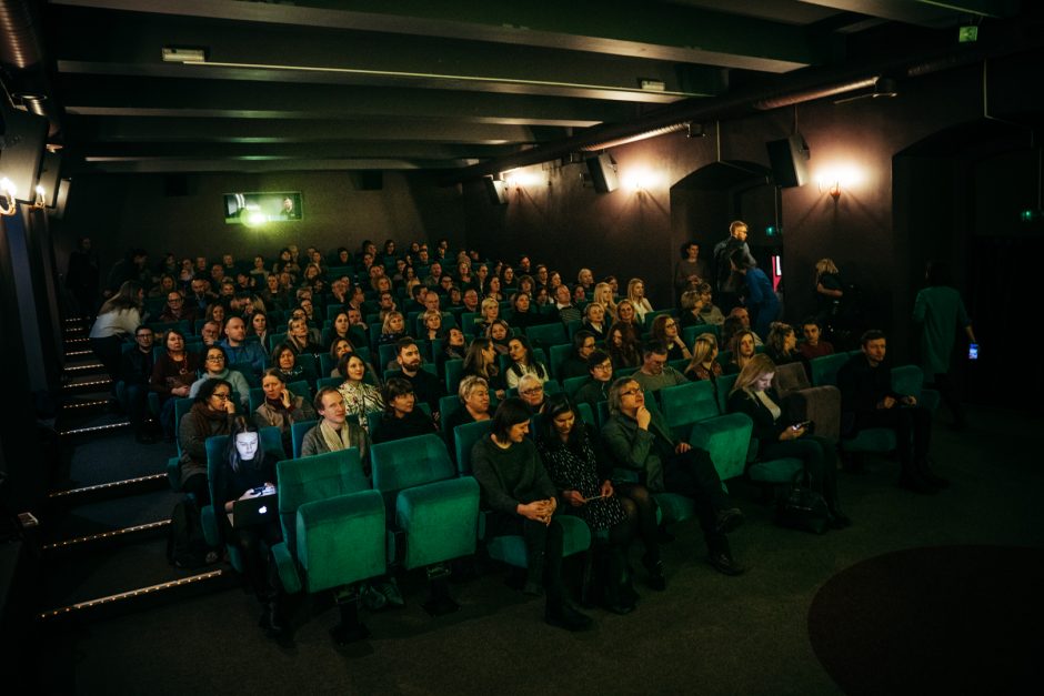 Festivalio „Šeršėliafam“ atidarymo metu įteiktas Metų kino moters apdovanojimas