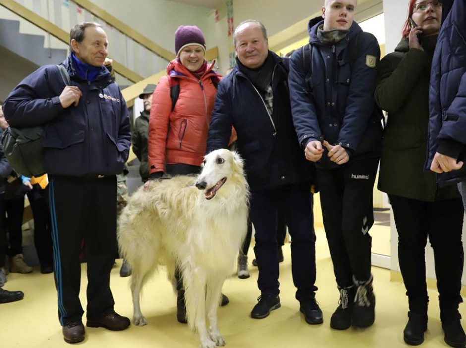 Į nakties tamsą partizanų takais traukė šimtai žygeivių