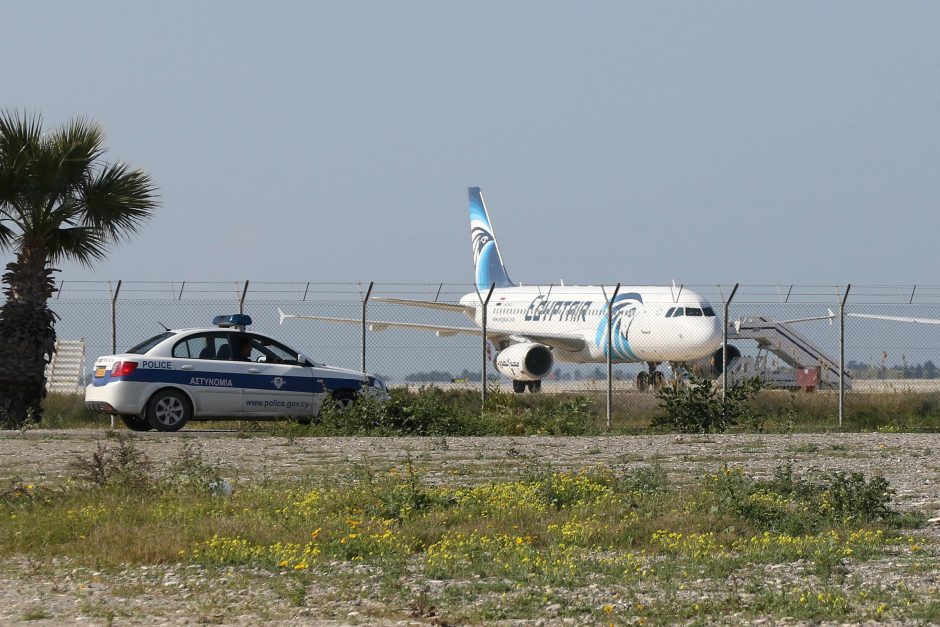 Kipro ministerija: „EgyptAir“ lėktuvo pagrobėjas – psichiškai nestabilus