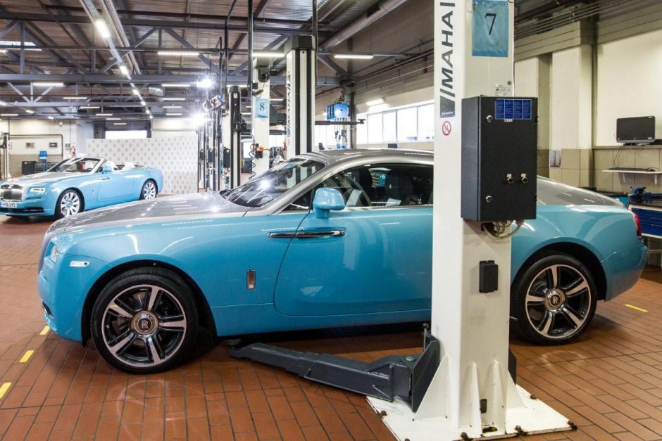 „Krasta auto“ atidarė pirmąjį Baltijos šalyse „Rolls-Royce“ servisą