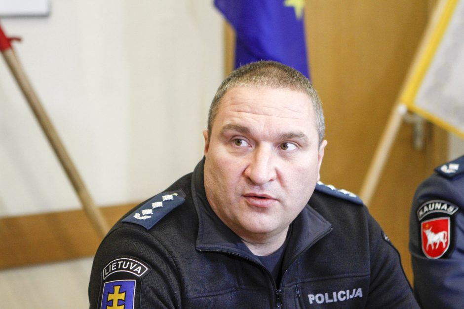 Policija: Lietuvoje vėl platinami padirbti eurai (kaip atpažinti tikrą pinigą?)