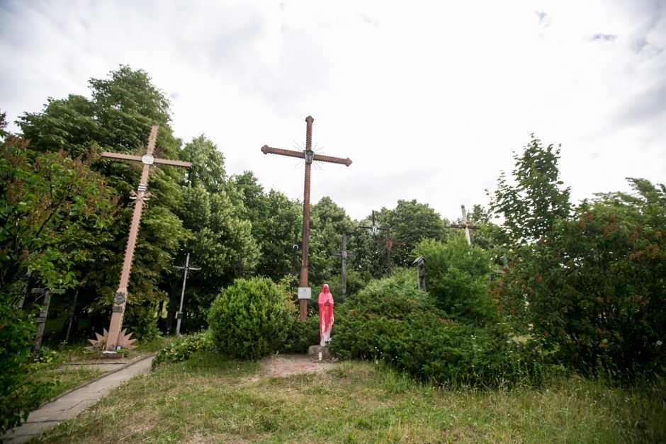 Išpuolis Kauno kryžių kalnelyje: išniekinta Švč. Mergelės Marijos statula