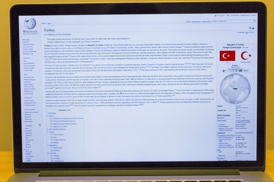 Turkija blokuos prieigą prie „Wikipedia“, kol bus įvykdytas teismo nurodymas