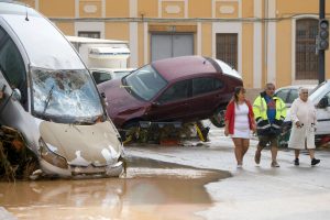 Ispanija skuba gelbėti aukas, per potvynius jau žuvo 62 žmonės