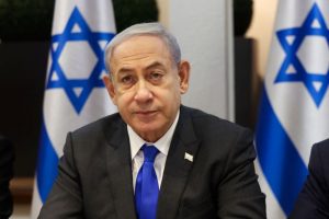 B. Netanyahu atmeta paliaubų galimybę, kol nebus sunaikinta „Hamas“