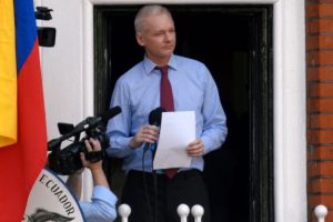 J. Assange’o advokatė: jei apeliacija bus atmesta, „Wikileaks“ steigėjo gyvybei kils pavojus