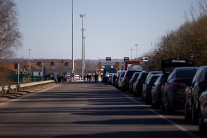 Uždraudus įvažiuoti Baltarusijoje registruotais automobiliais – neįleistos 28 transporto priemonės