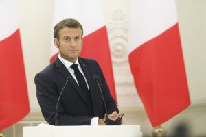 E. Macronas: „taika negali būti Ukrainos kapituliacija“