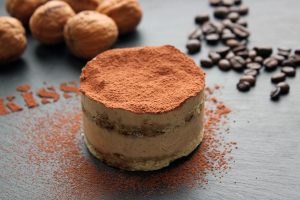 Nori – gali atrasti: veganiškas tiramisu