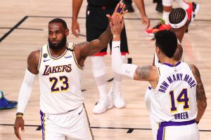 Pagrindinį „Rockets“ ginklą prieš juos pačius nukreipusi „Lakers“ – Vakarų finale