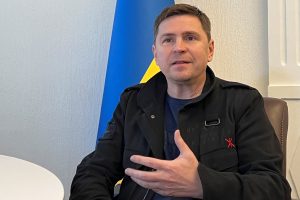 M. Podoliakas: E. Macrono svarstymai apie karių dislokavimą Ukrainoje yra geras ženklas