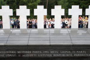 Liepos 31-ąją siūloma paskelbti Medininkų tragedijos diena